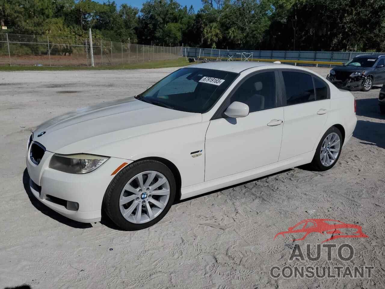 BMW 3 SERIES 2011 - WBAPH7C56BE851102
