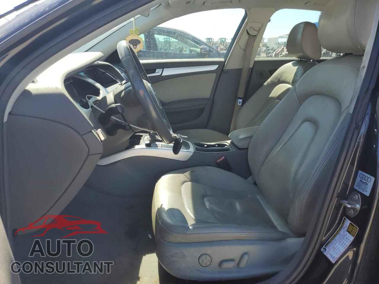 AUDI A4 2012 - WAUBFAFL7CN002413