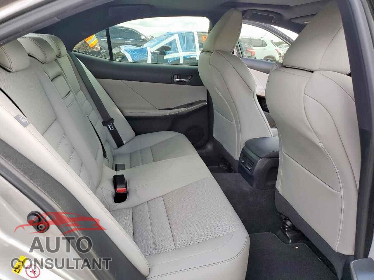 LEXUS IS 2016 - JTHBE1D25G5024771