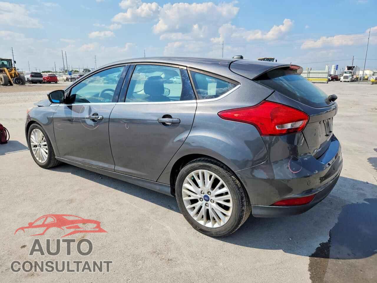 FORD FOCUS 2017 - 1FADP3N26HL349219
