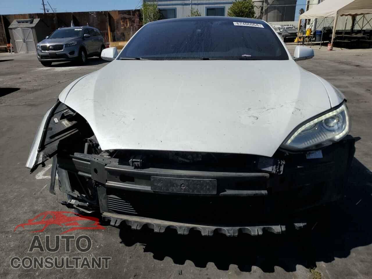 TESLA MODEL S 2018 - 5YJSA1E23JF281008