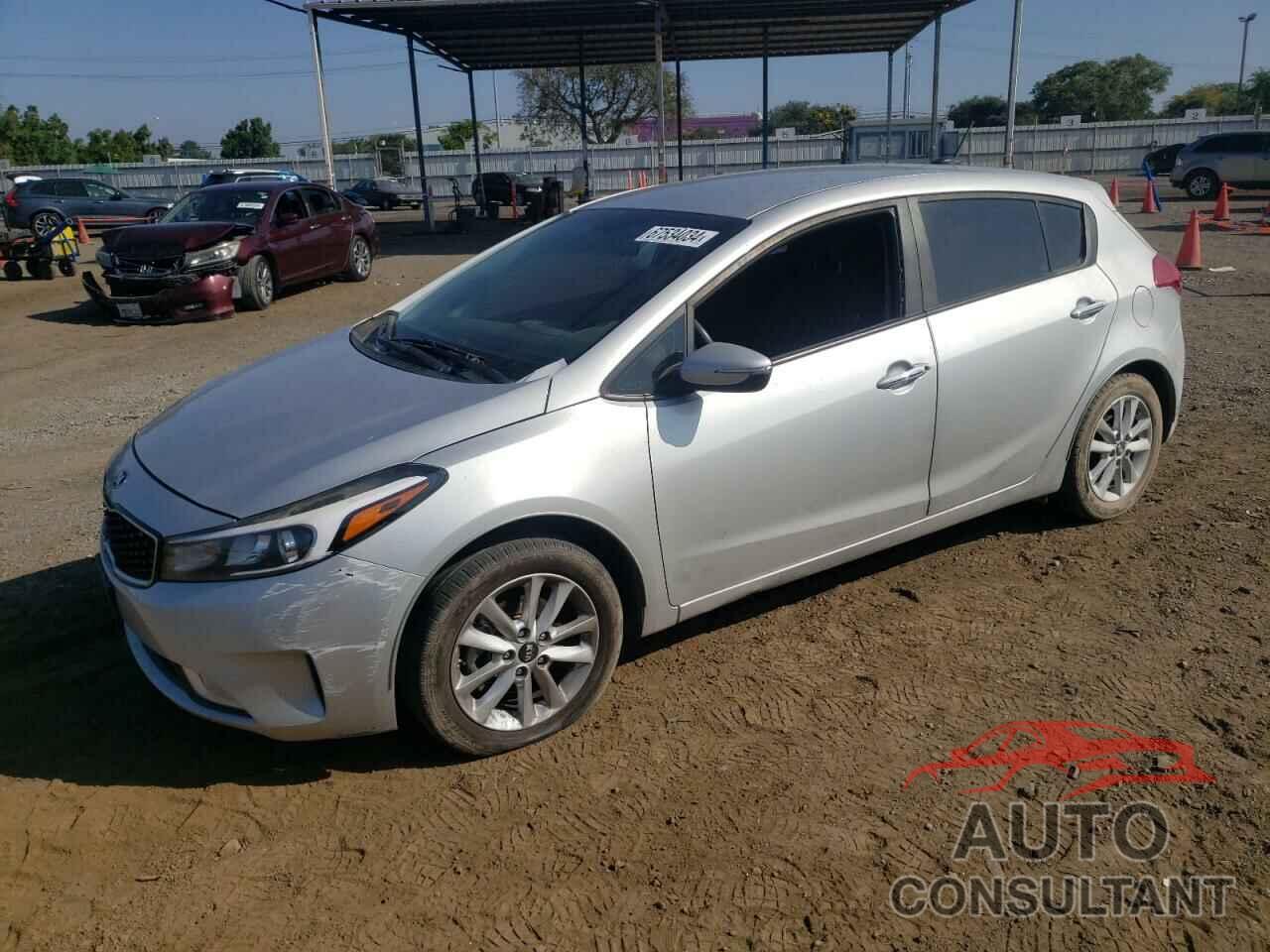 KIA FORTE 2017 - KNAFK5A85H5676512