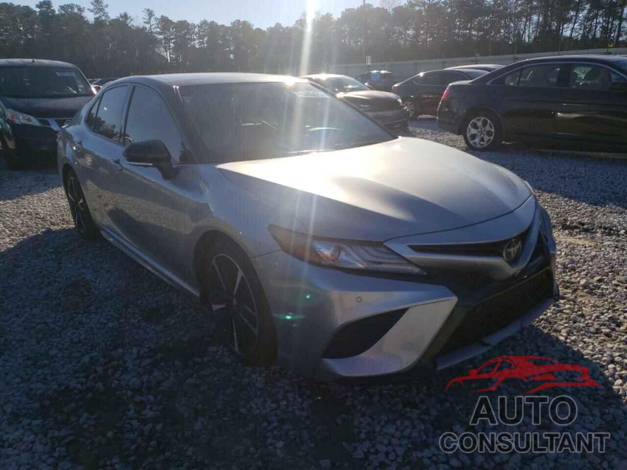 TOYOTA CAMRY 2018 - 4T1BZ1HK5JU011477