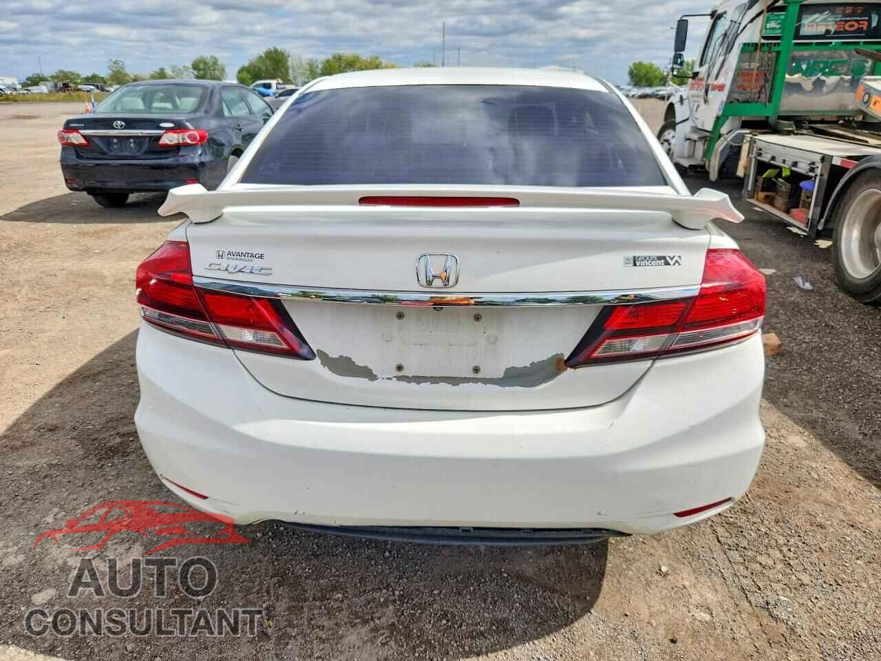 HONDA CIVIC 2015 - 2HGFB2E45FH006667