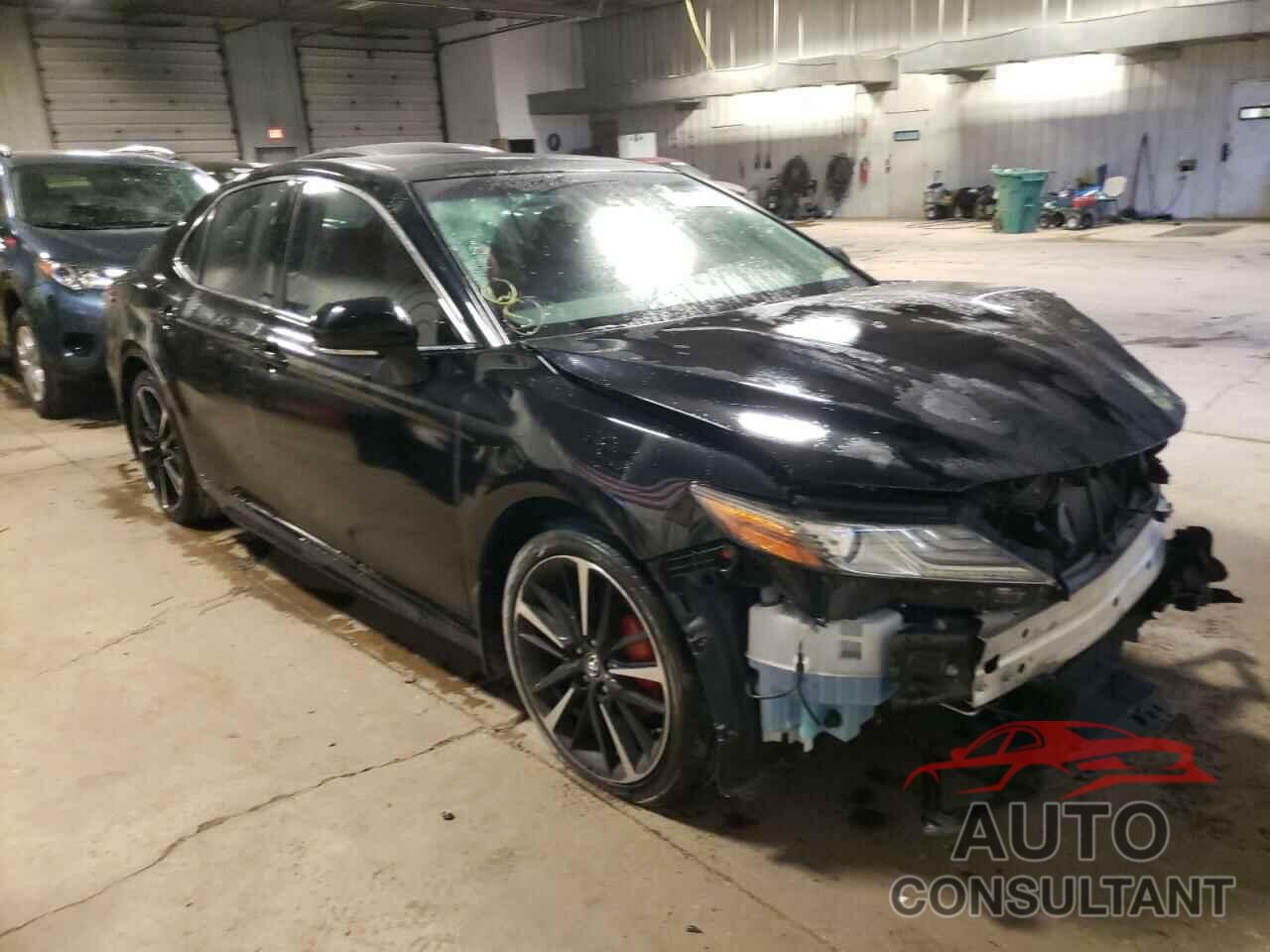 TOYOTA CAMRY 2018 - 4T1B61HK7JU122749