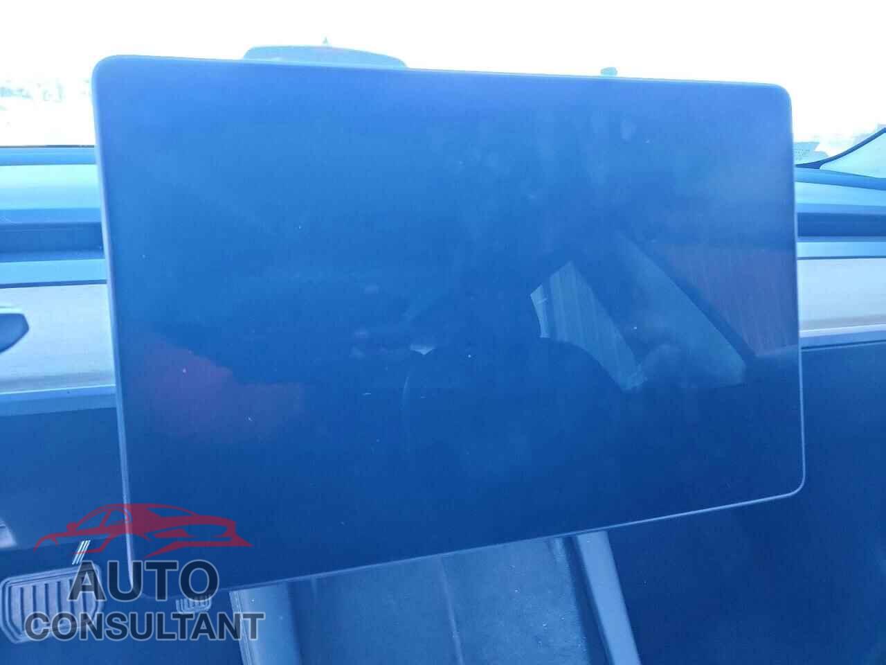 TESLA MODEL 3 2022 - 5YJ3E1EA3NF290006