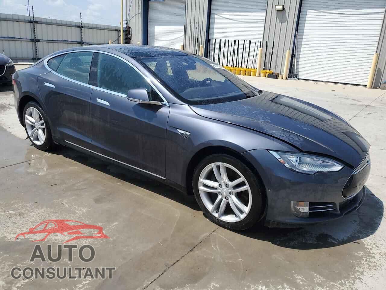 TESLA MODEL S 2015 - 5YJSA1S28FF088512