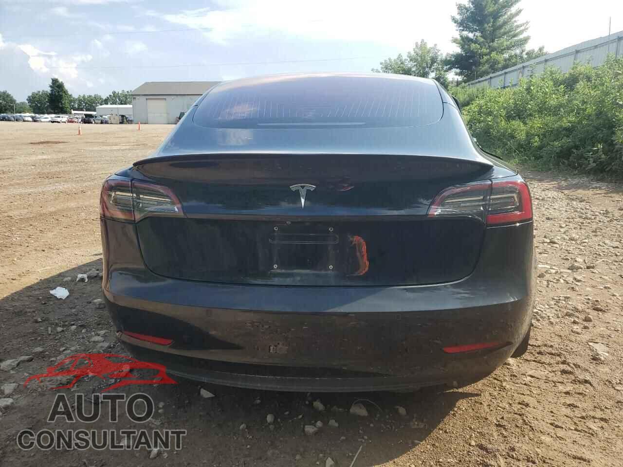 TESLA MODEL 3 2018 - 5YJ3E1EA6JF031326