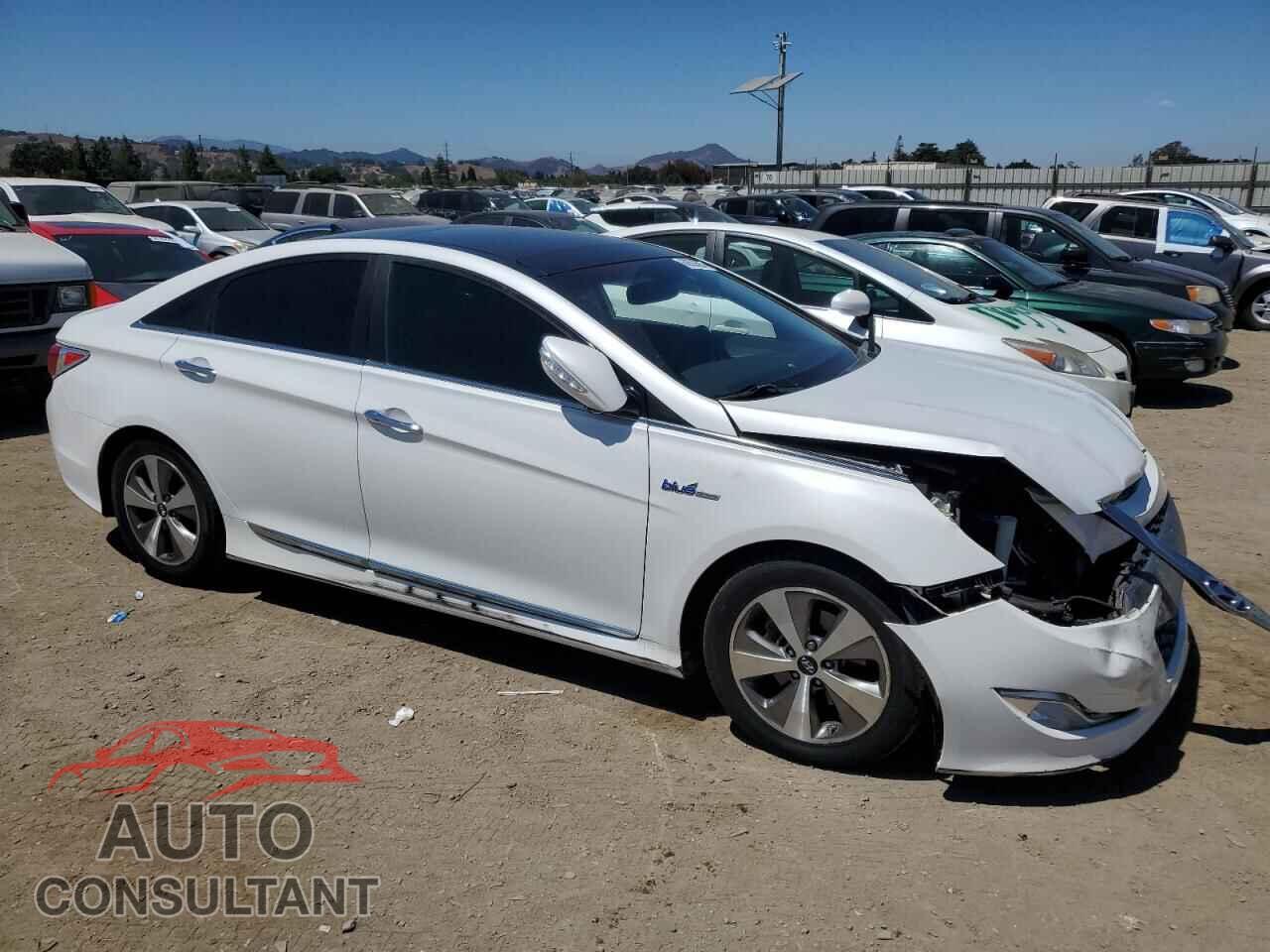 HYUNDAI SONATA 2011 - KMHEC4A4XBA007763