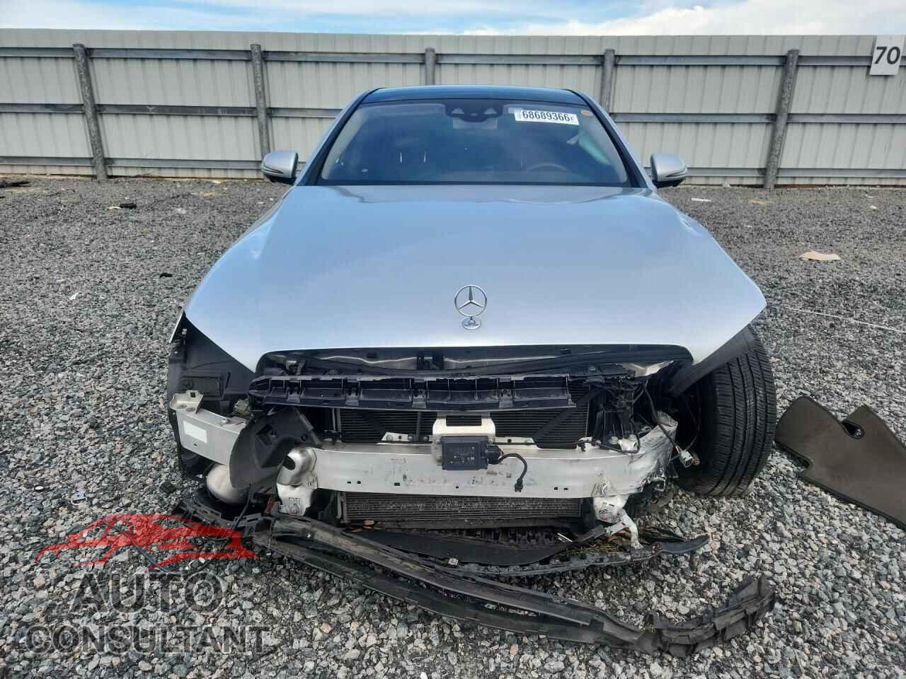 MERCEDES-BENZ E-CLASS 2017 - WDDZF4KB2HA208565