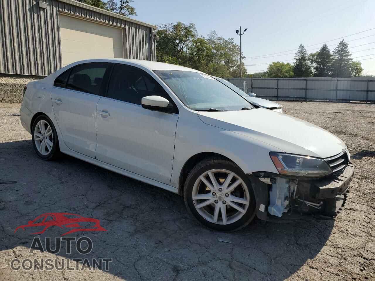 VOLKSWAGEN JETTA 2017 - 3VW167AJ4HM223991