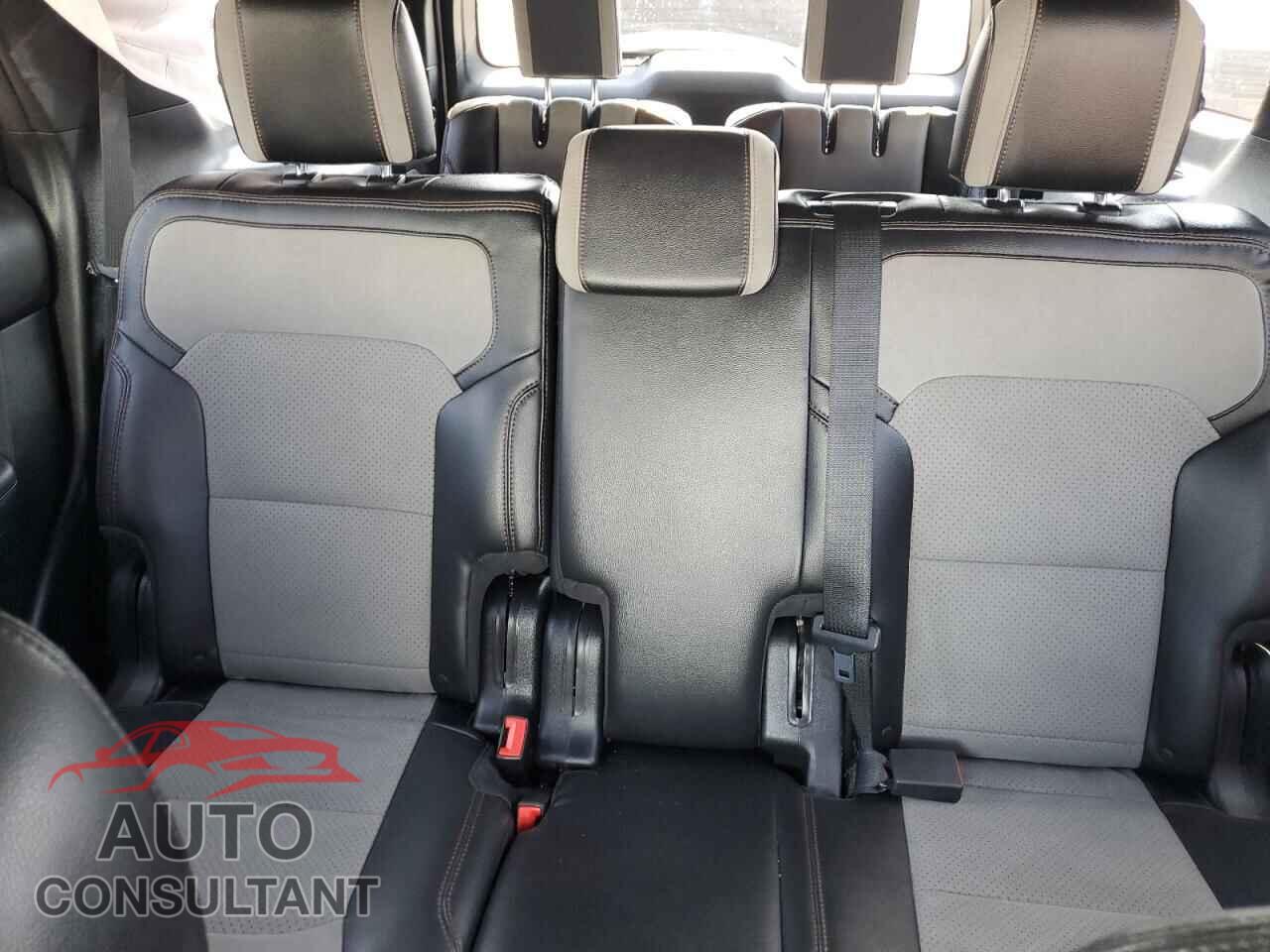 FORD EXPLORER 2017 - 1FM5K8D85HGE34802