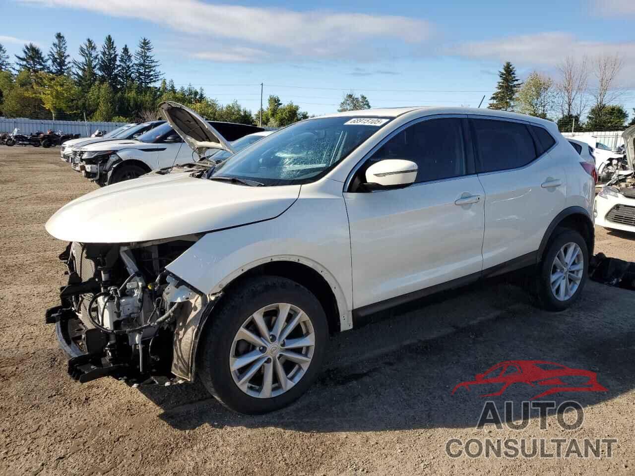 NISSAN ROGUE 2018 - JN1BJ1CP3JW181116