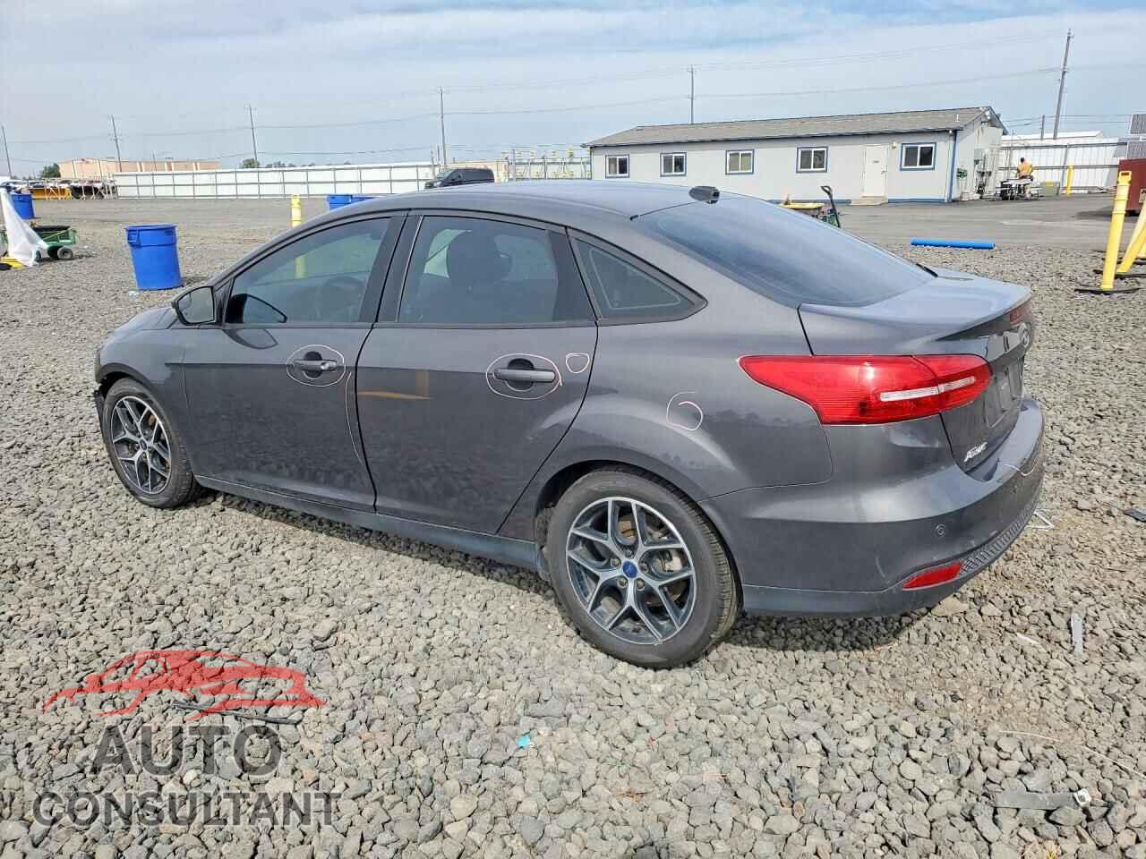 FORD FOCUS 2017 - 1FADP3H26HL304180