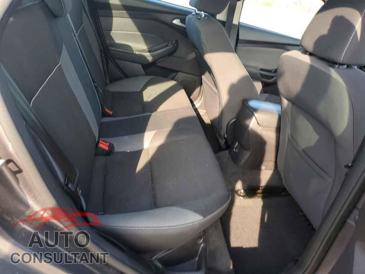 FORD FOCUS 2014 - 1FADP3F21EL369954