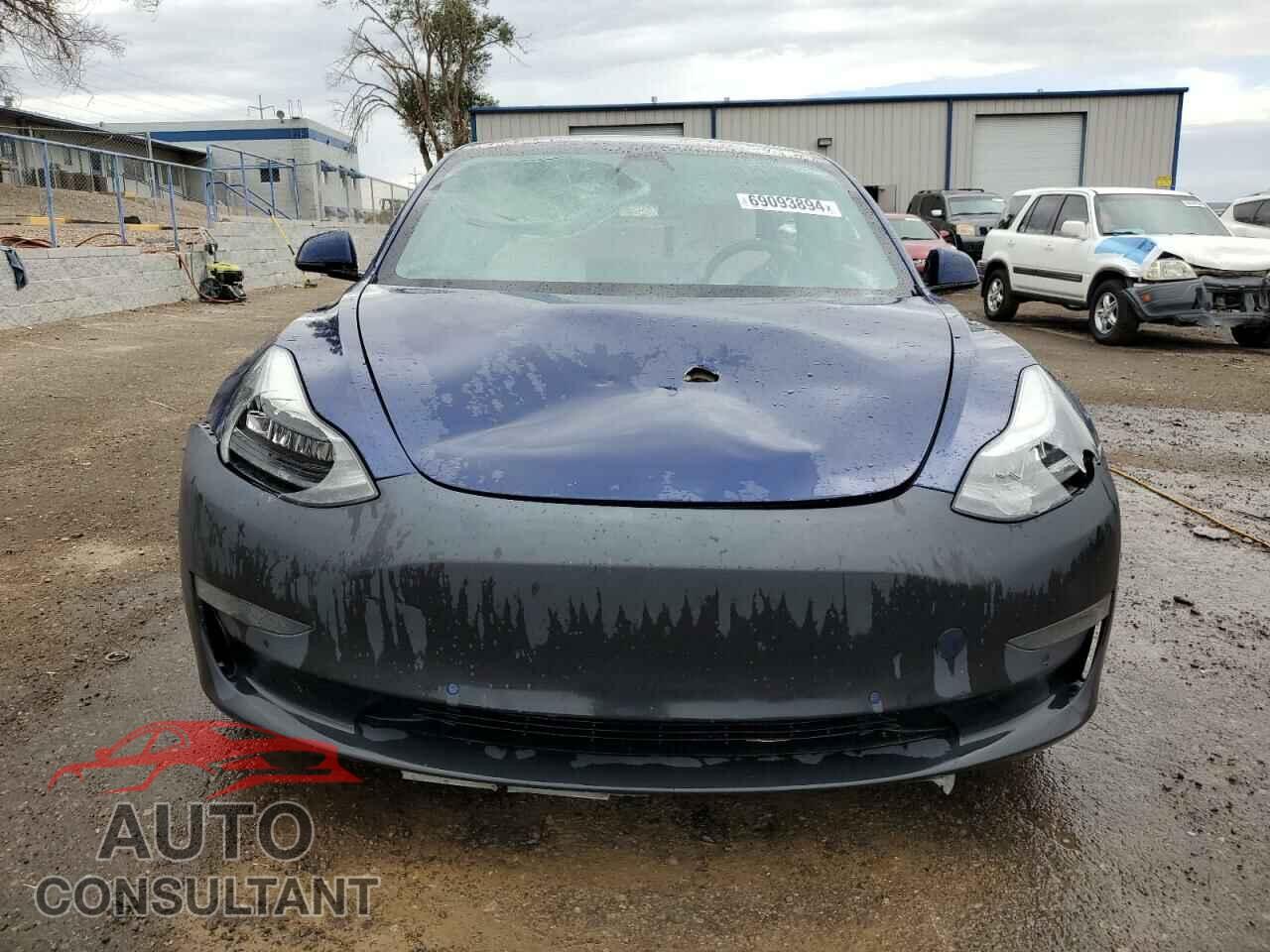 TESLA MODEL 3 2019 - 5YJ3E1EB7KF477513