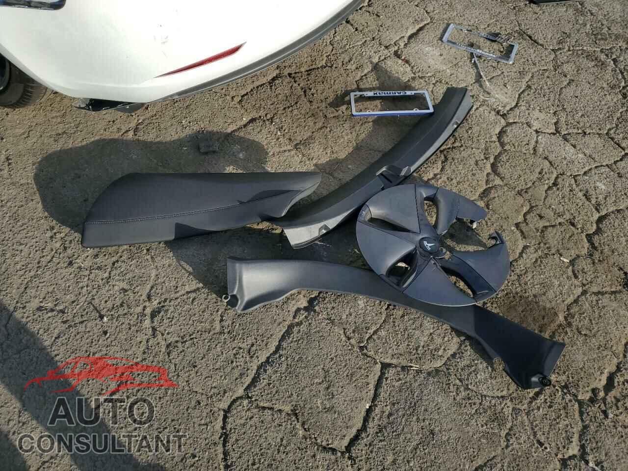 TESLA MODEL 3 2020 - 5YJ3E1EA9LF706573