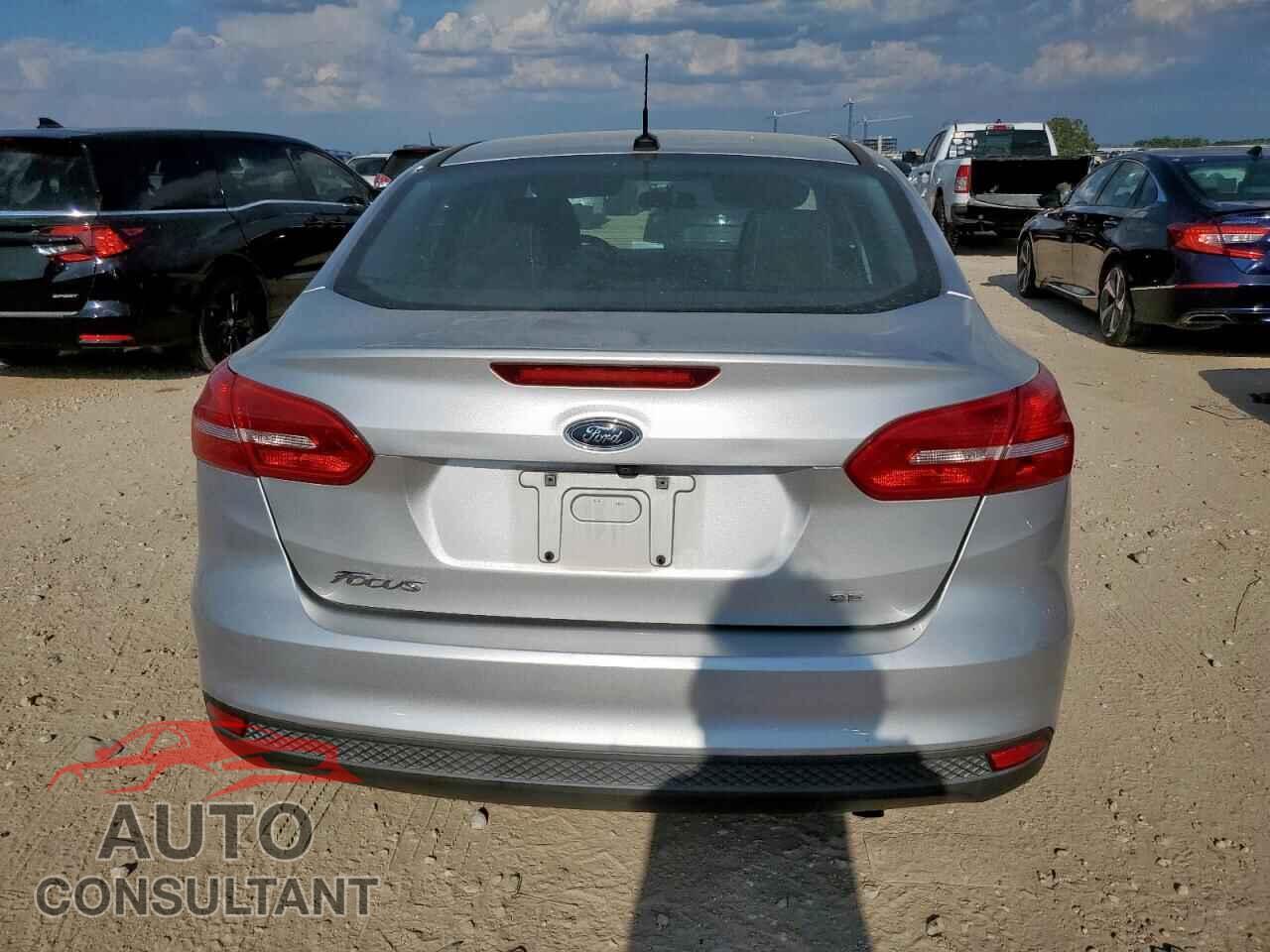 FORD FOCUS 2018 - 1FADP3F27JL295286