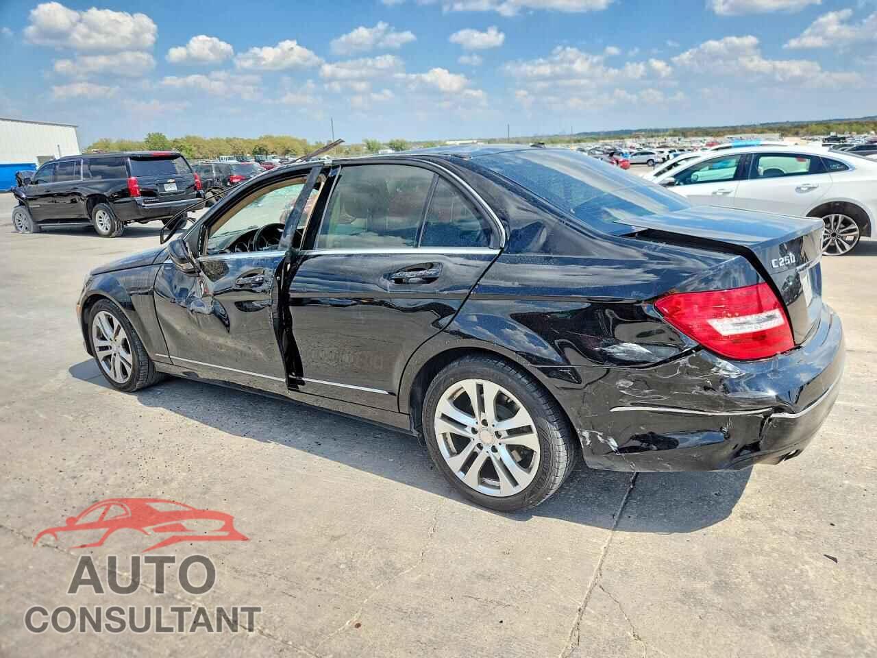 MERCEDES-BENZ C-CLASS 2013 - WDDGF4HB2DA803733