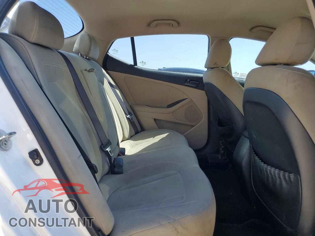 KIA OPTIMA 2011 - KNAGM4A71B5127722