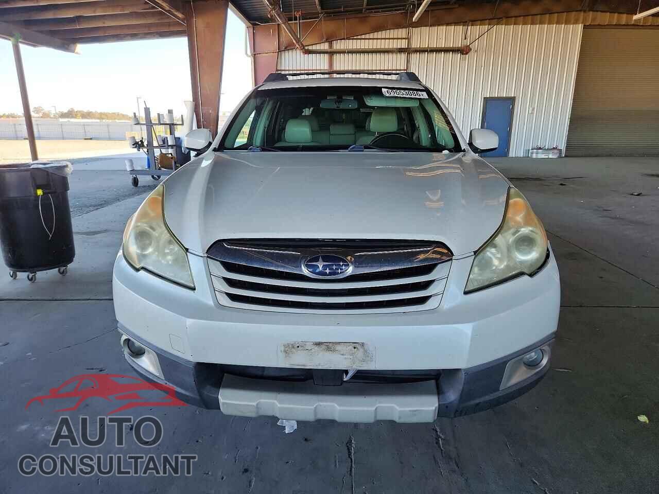 SUBARU OUTBACK 2011 - 4S4BRBKC3B3324106