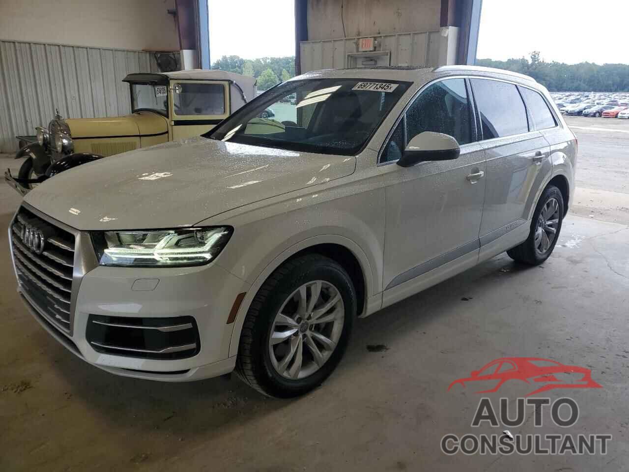 AUDI Q7 2019 - WA1LAAF77KD043809