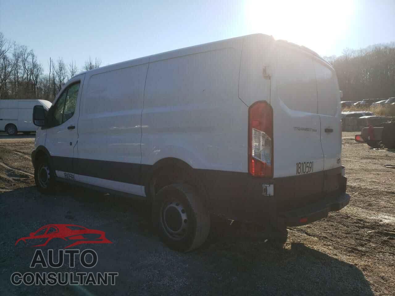 FORD TRANSIT CO 2018 - 1FTYR1ZM1JKB51682