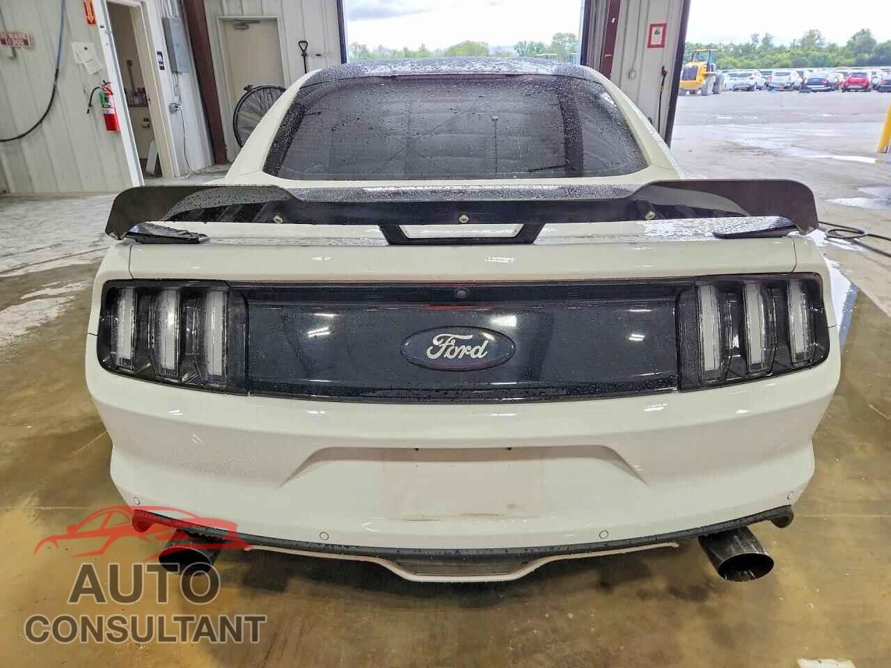 FORD MUSTANG 2017 - 1FA6P8CF8H5323530