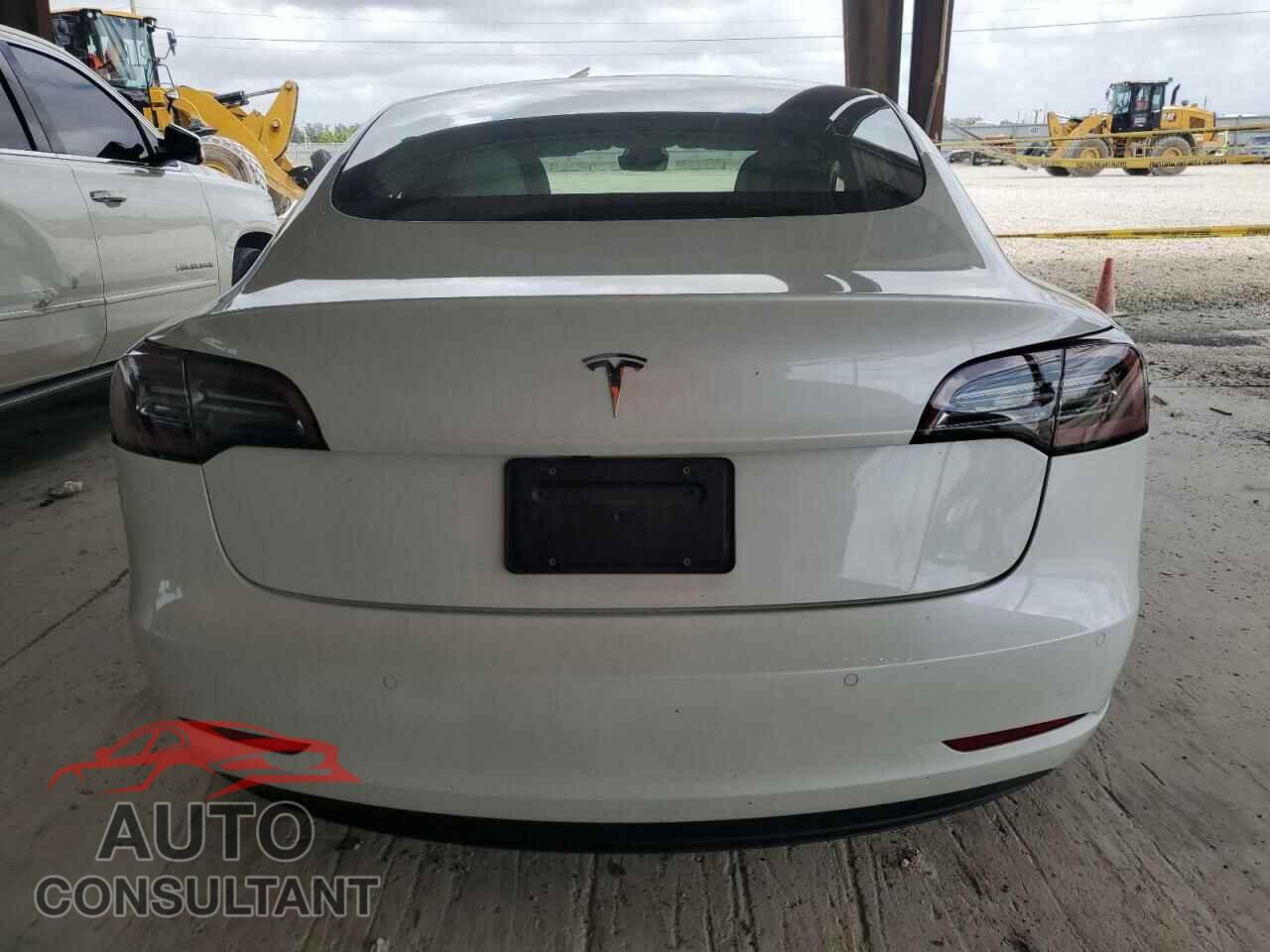 TESLA MODEL 3 2022 - 5YJ3E1EAXNF321803