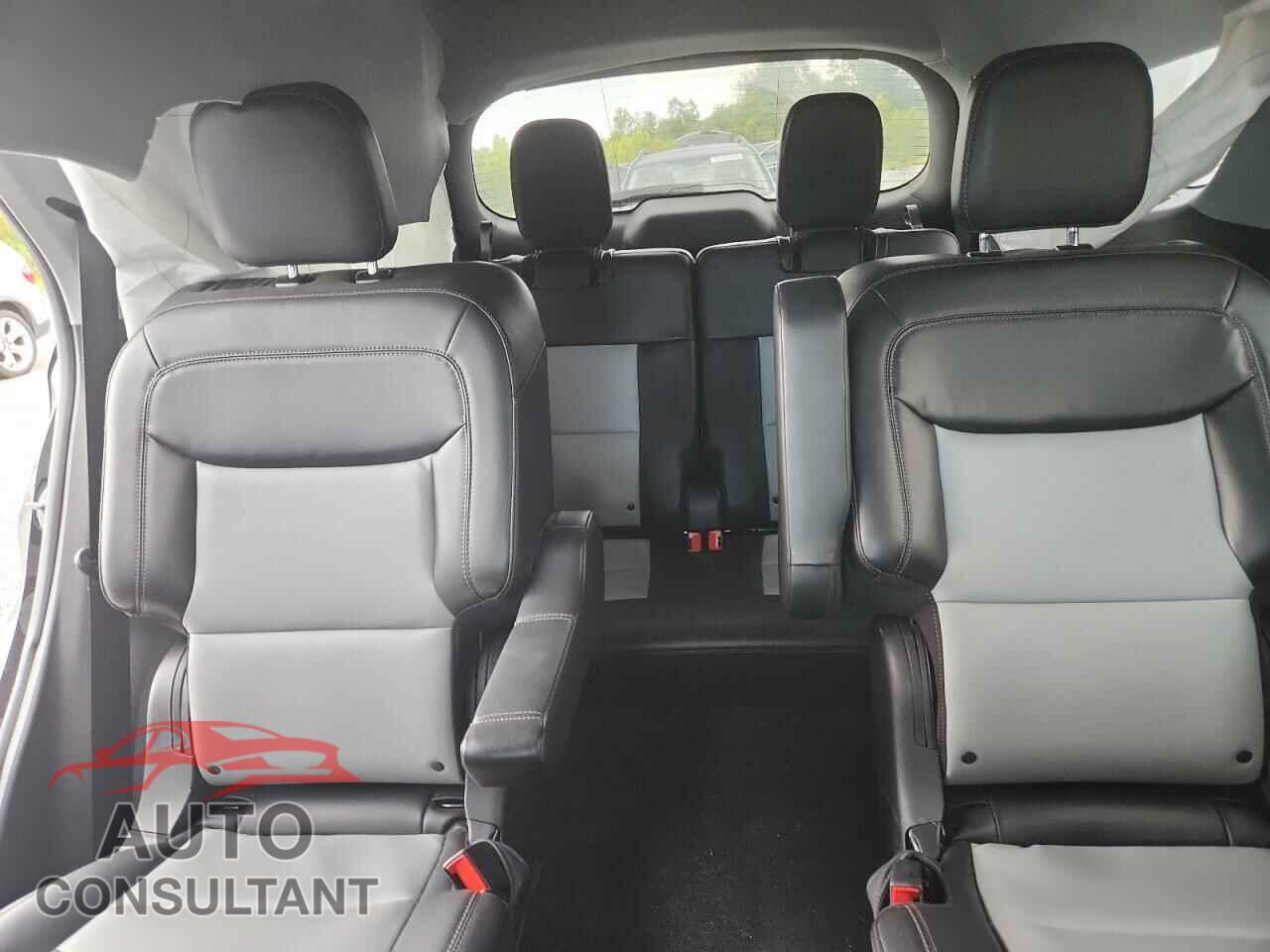 FORD EXPLORER 2023 - 1FMSK8DH2PGB70777
