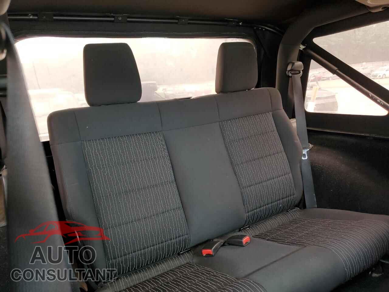JEEP WRANGLER 2011 - 1J4AA2D15BL541346