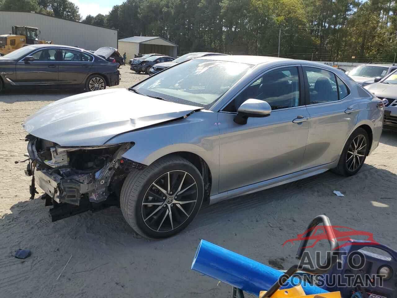 TOYOTA CAMRY 2021 - 4T1G11AK3MU581313