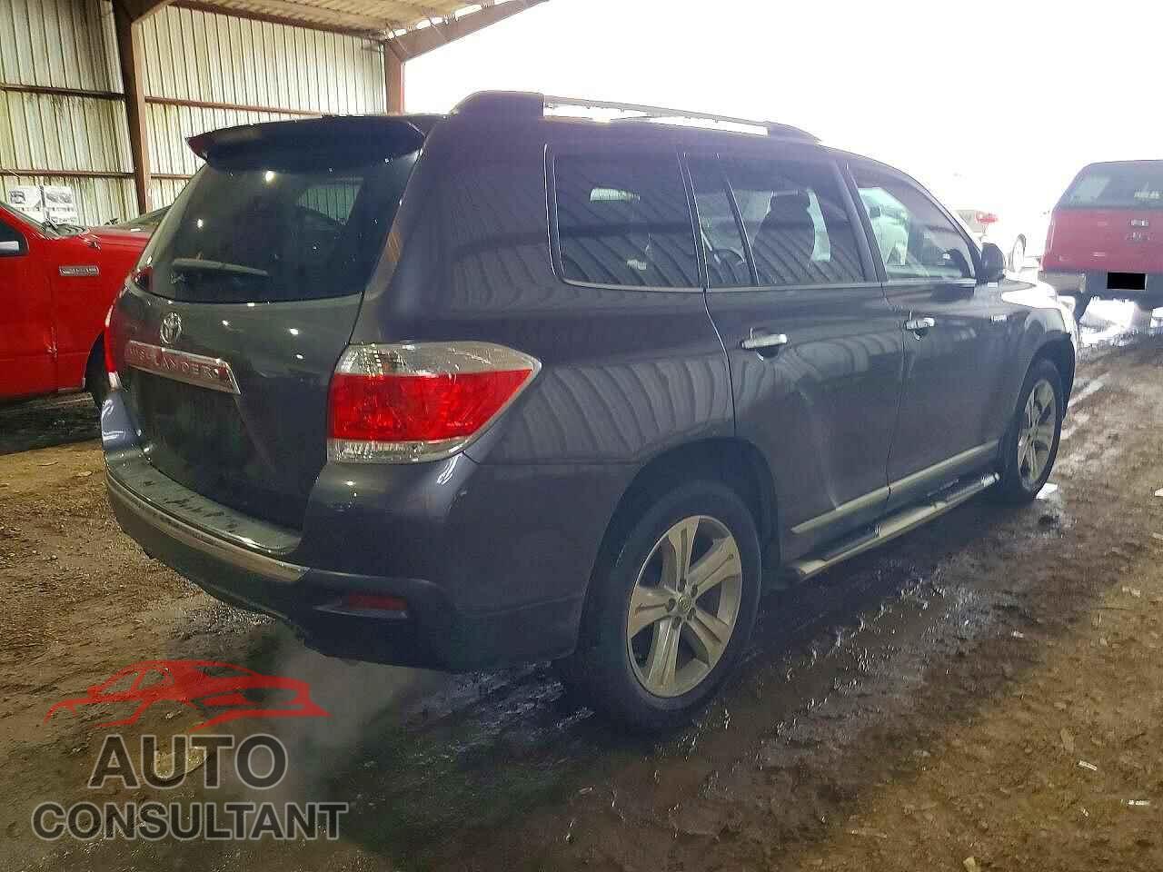 TOYOTA HIGHLANDER 2013 - 5TDYK3EH8DS097917