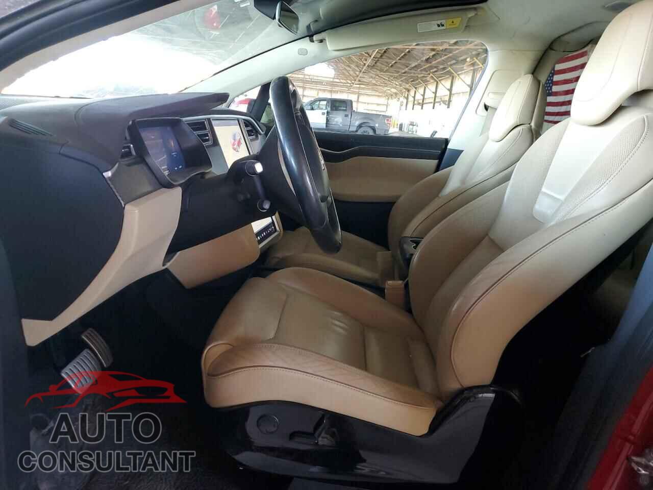 TESLA MODEL X 2016 - 5YJXCAE41GF000463
