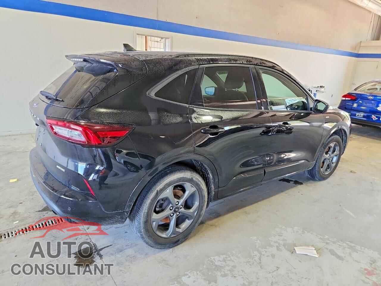 FORD ESCAPE 2023 - 1FMCU9MN0PUB39331
