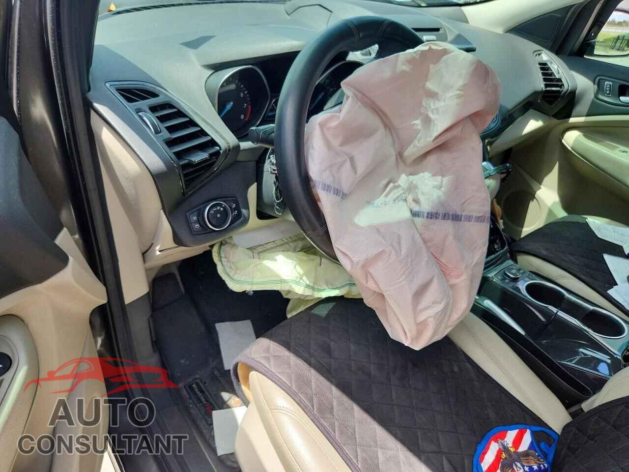 FORD ESCAPE 2016 - 1FMCU0J99GUA04206