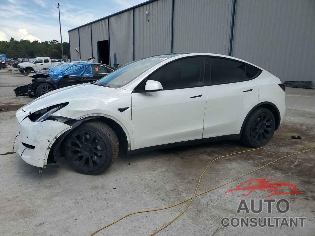 TESLA MODEL Y 2022 - 7SAYGAEE8NF363697