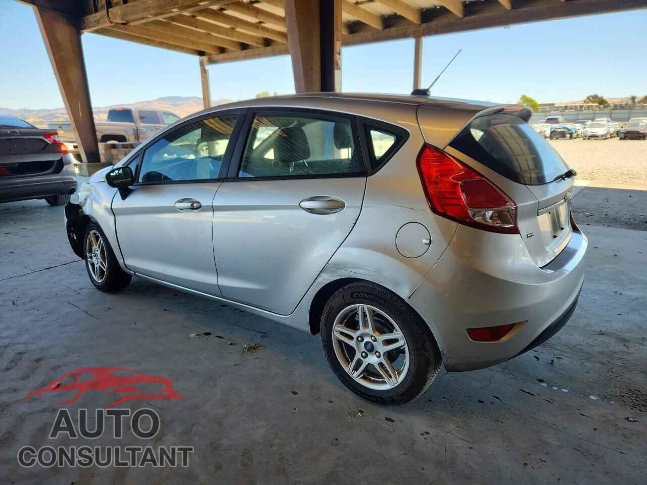 FORD FIESTA 2018 - 3FADP4EJ3JM141137