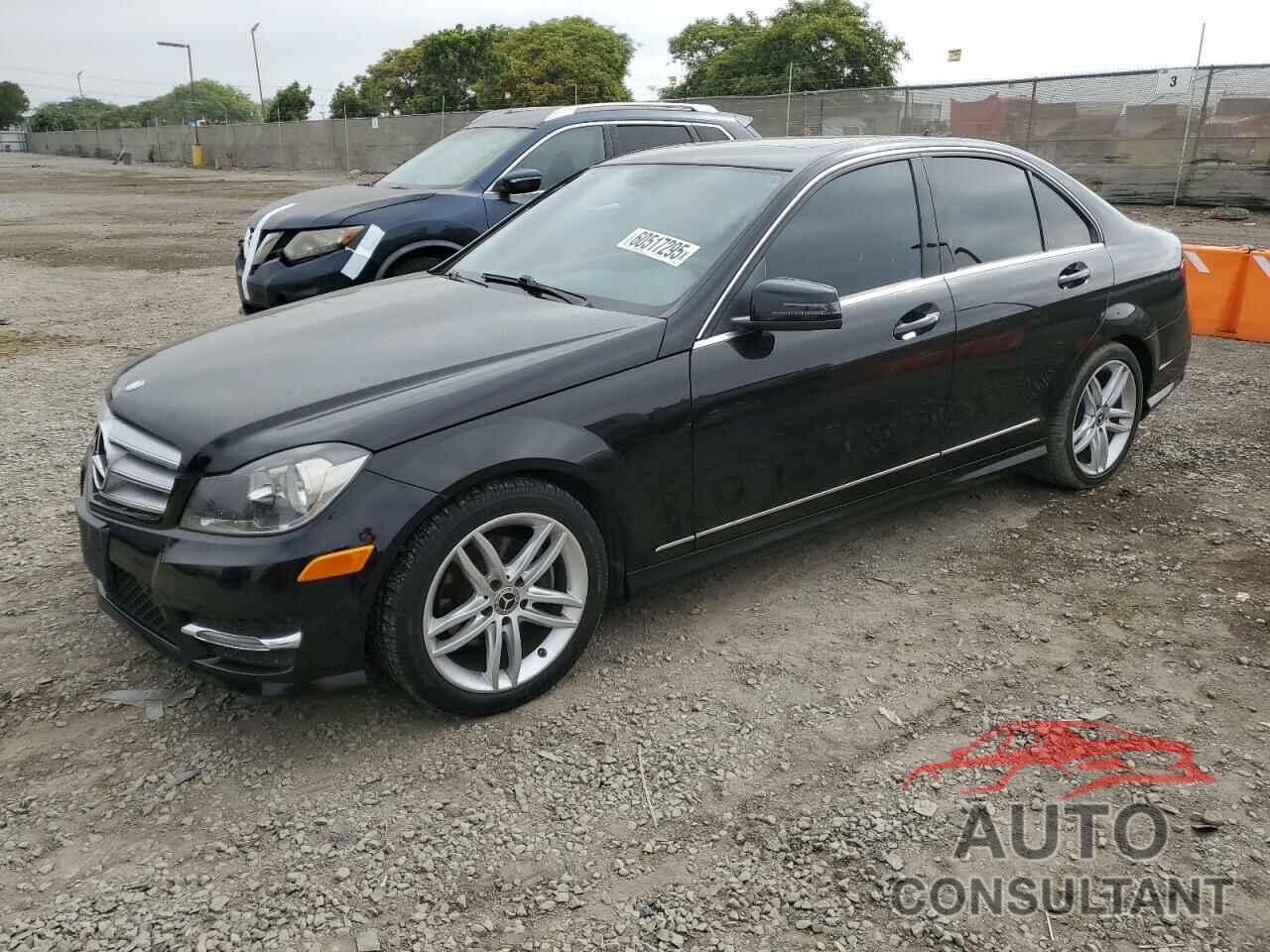 MERCEDES-BENZ C-CLASS 2013 - WDDGF4HB1DA859663