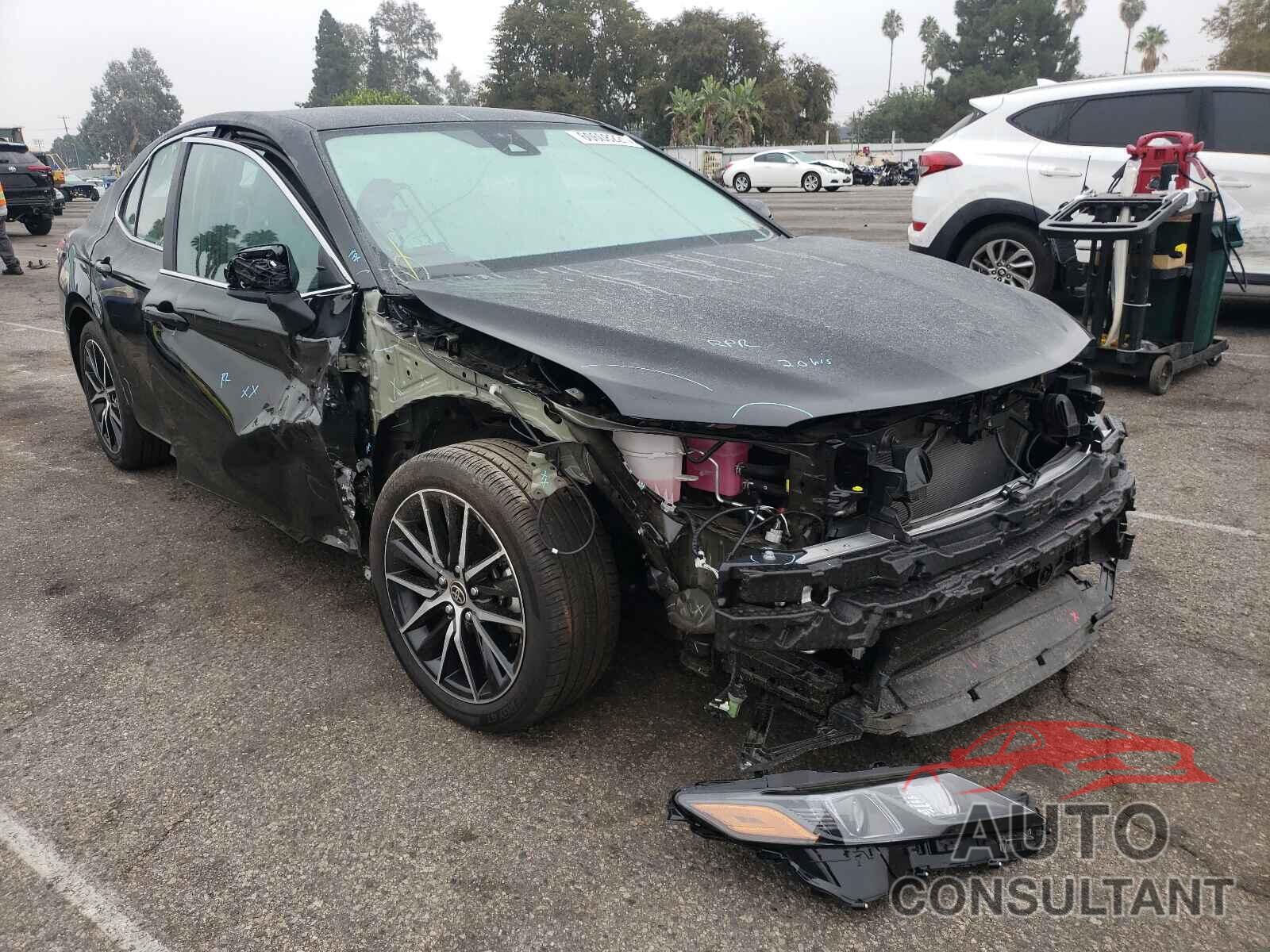 TOYOTA CAMRY 2021 - 4T1G31AK8MU025671