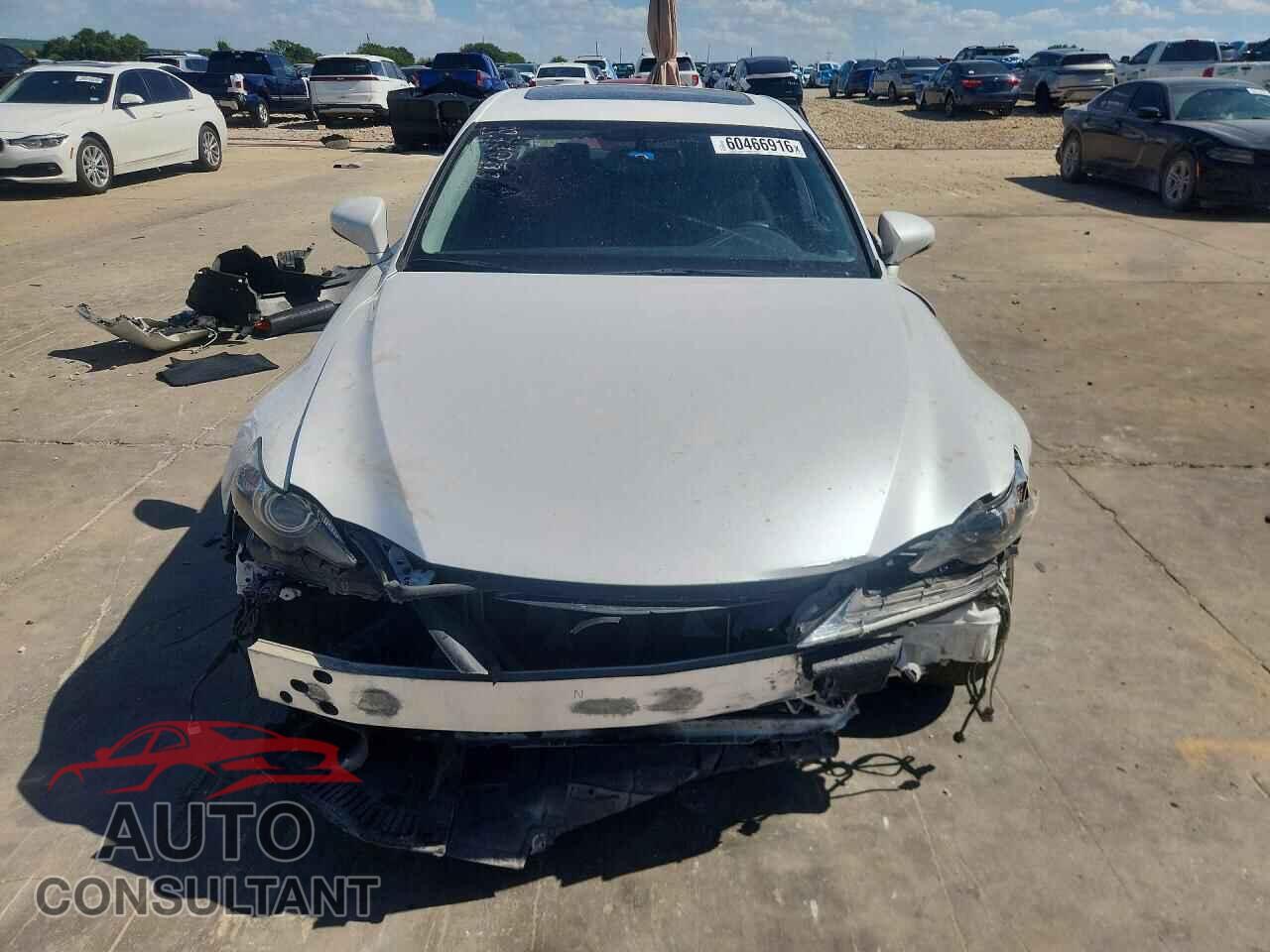 LEXUS IS 2016 - JTHBA1D24G5034669