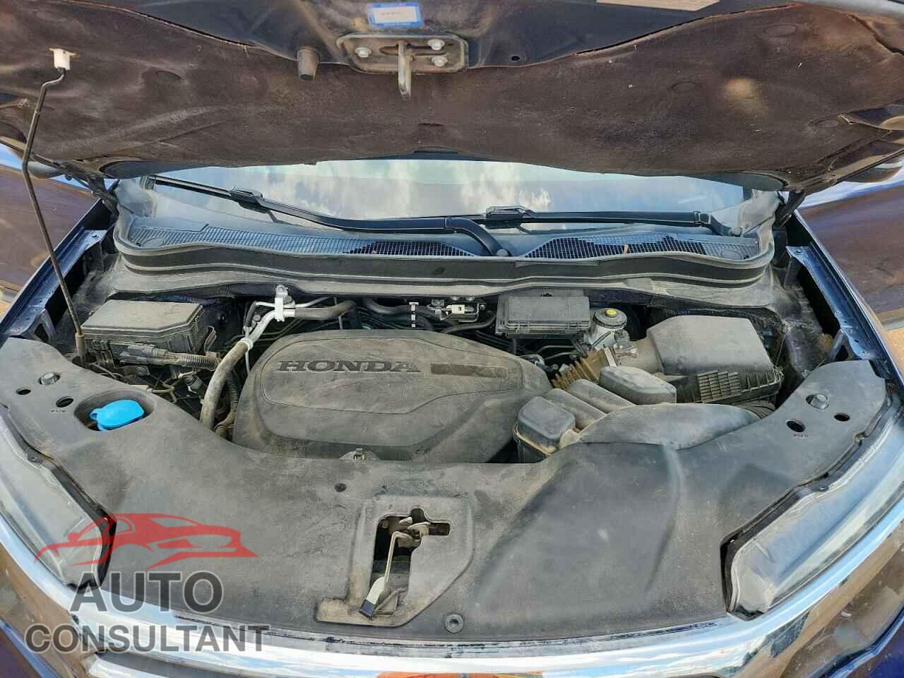 HONDA RIDGELINE 2018 - 5FPYK3F6XJB012113