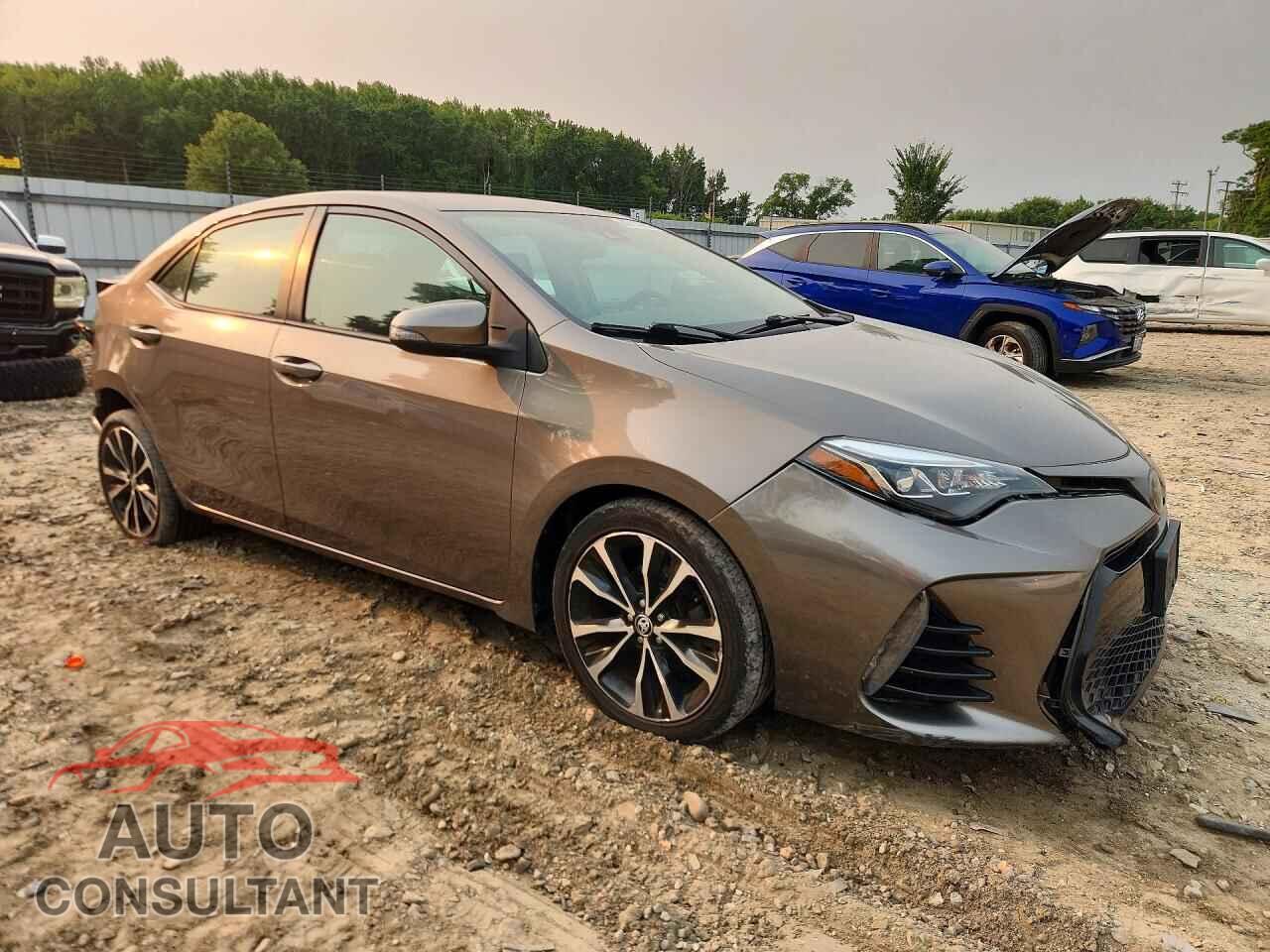 TOYOTA COROLLA 2017 - 2T1BURHEXHC857610