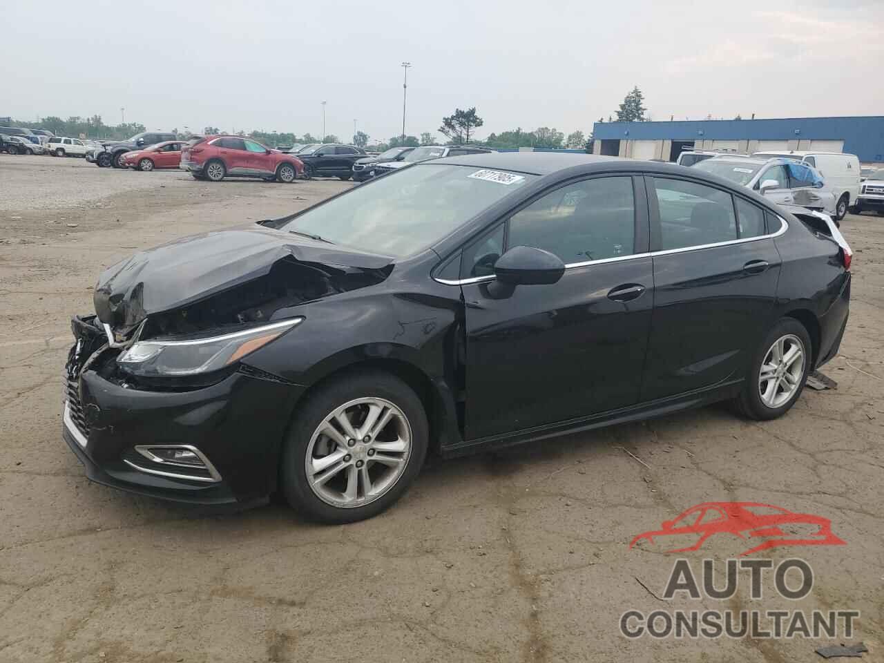 CHEVROLET CRUZE 2018 - 1G1BE5SM8J7153993