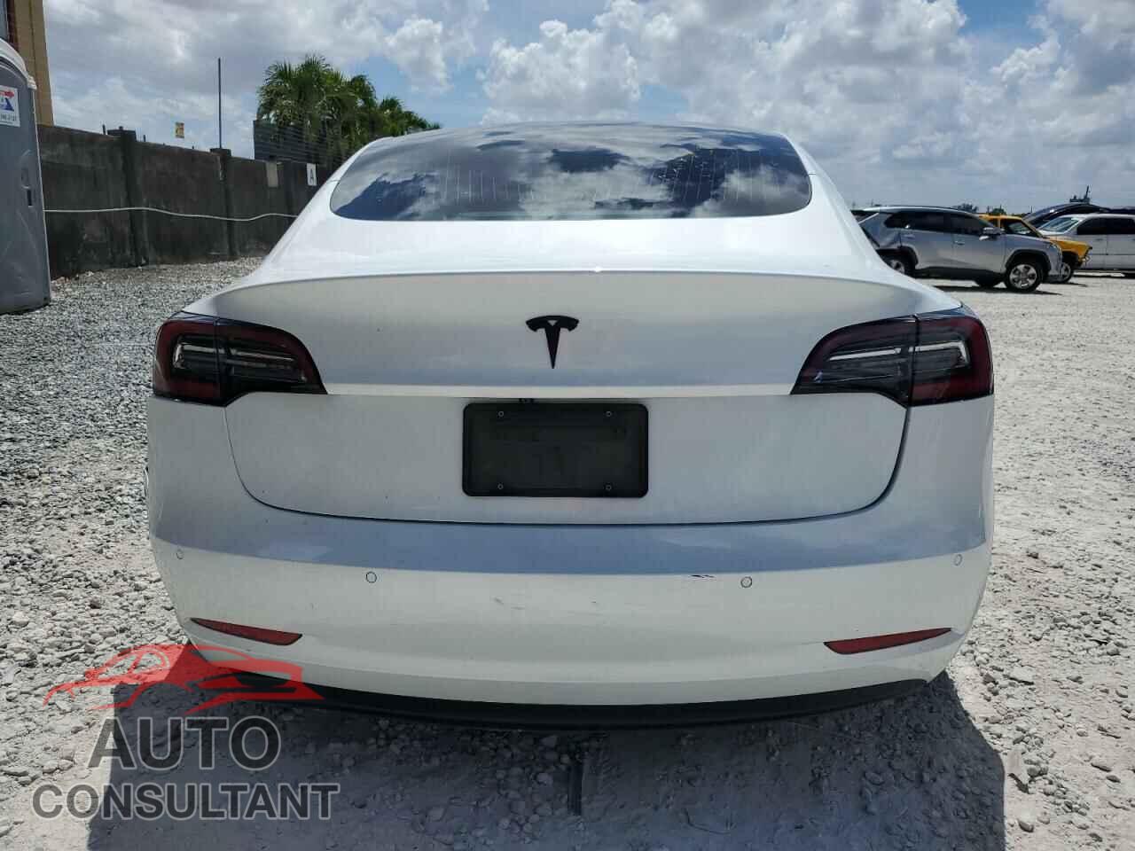TESLA MODEL 3 2020 - 5YJ3E1EA7LF634708