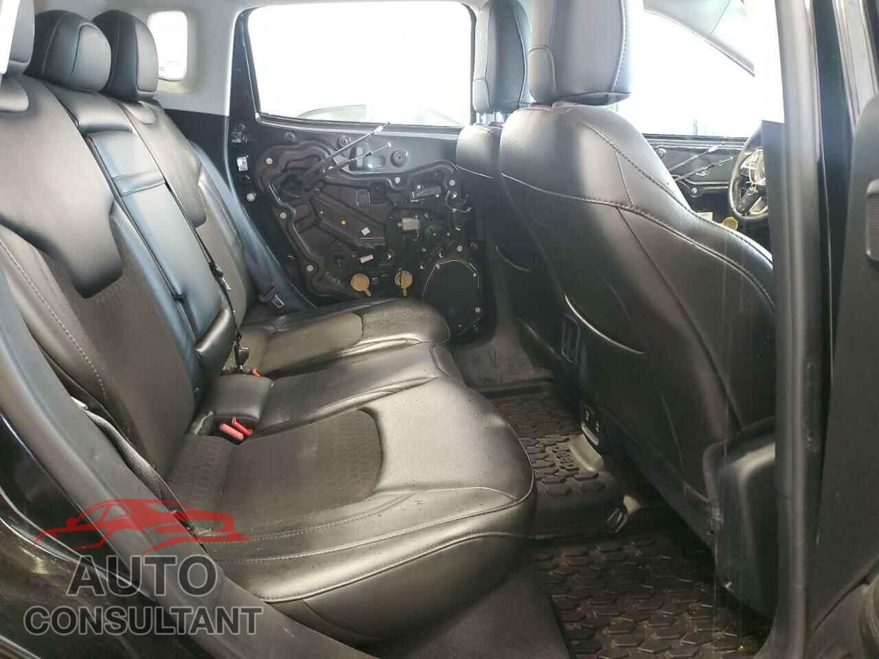 JEEP COMPASS 2018 - 3C4NJDBB2JT366880
