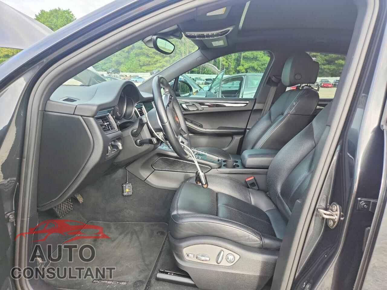 PORSCHE MACAN 2017 - WP1AA2A52HLB02397
