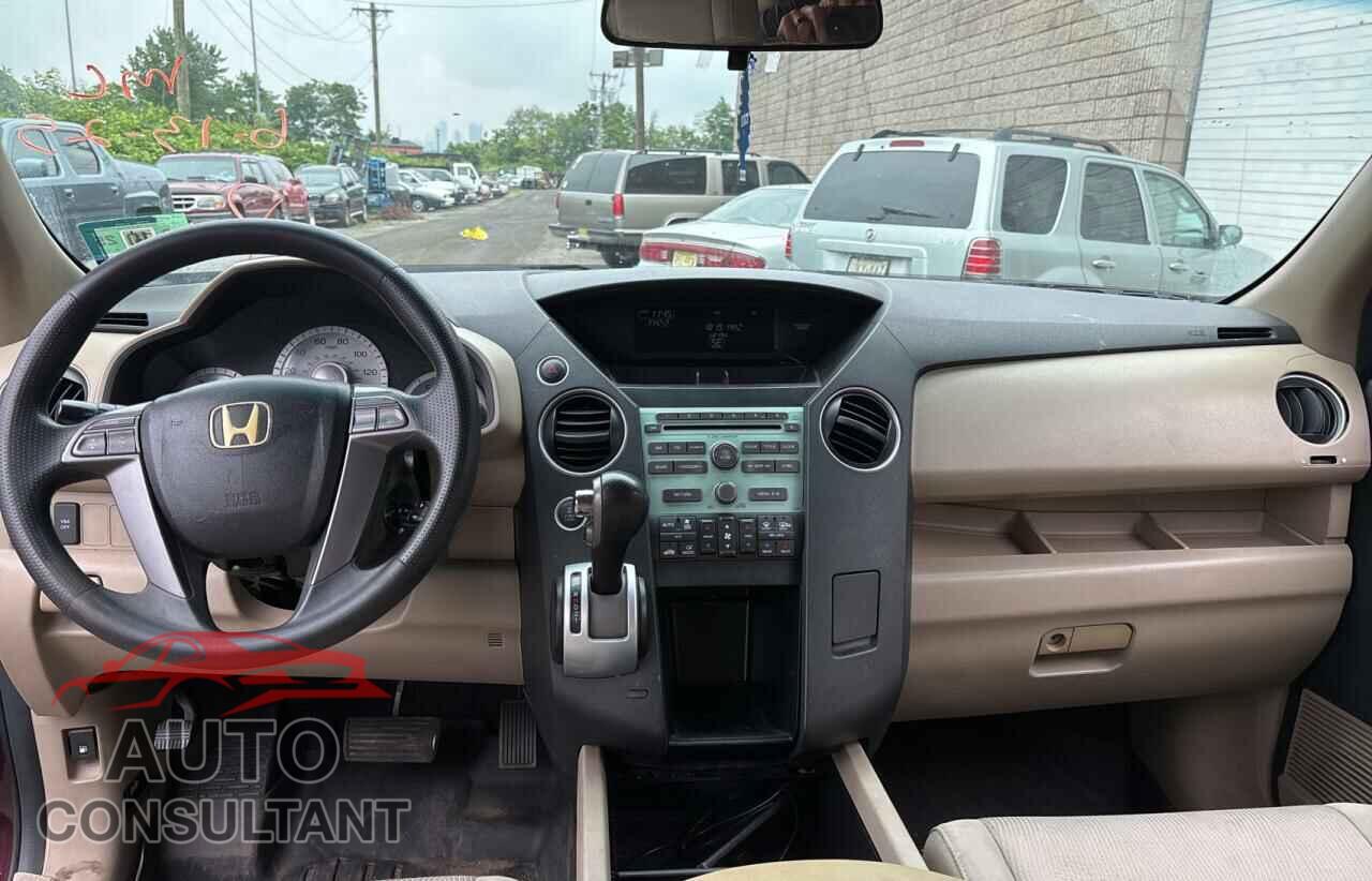 HONDA PILOT 2010 - 5FNYF4H40AB001314