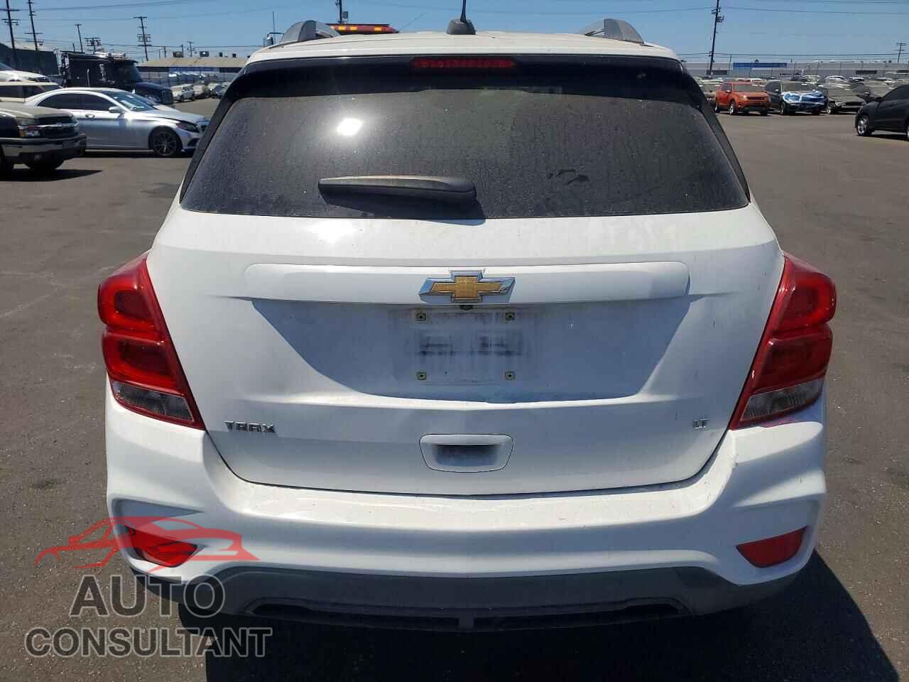CHEVROLET TRAX 2017 - 3GNCJLSB8HL140569
