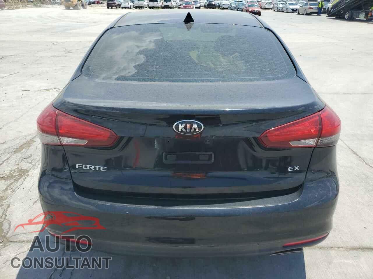 KIA FORTE 2017 - 3KPFL4A84HE127821